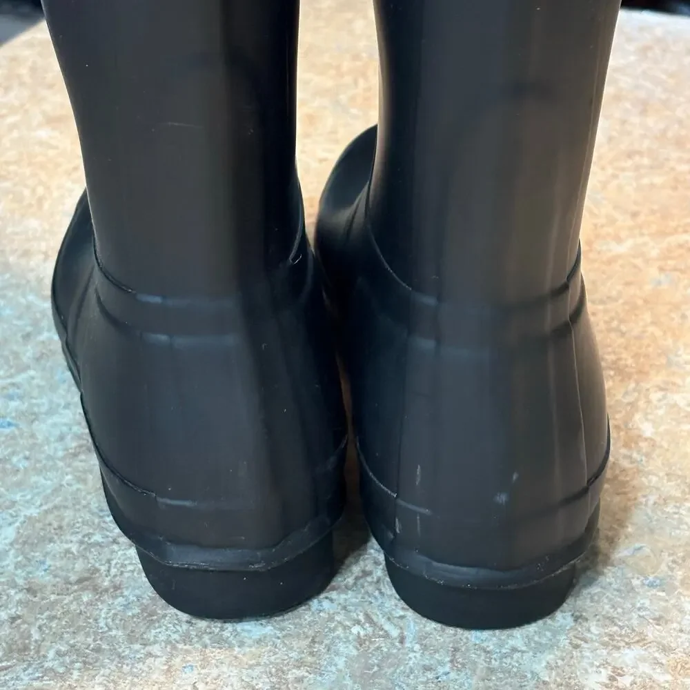 Hunter Boots Original Matte Black Tall Waterproof Rubber Pull on Rainboot Size 9
